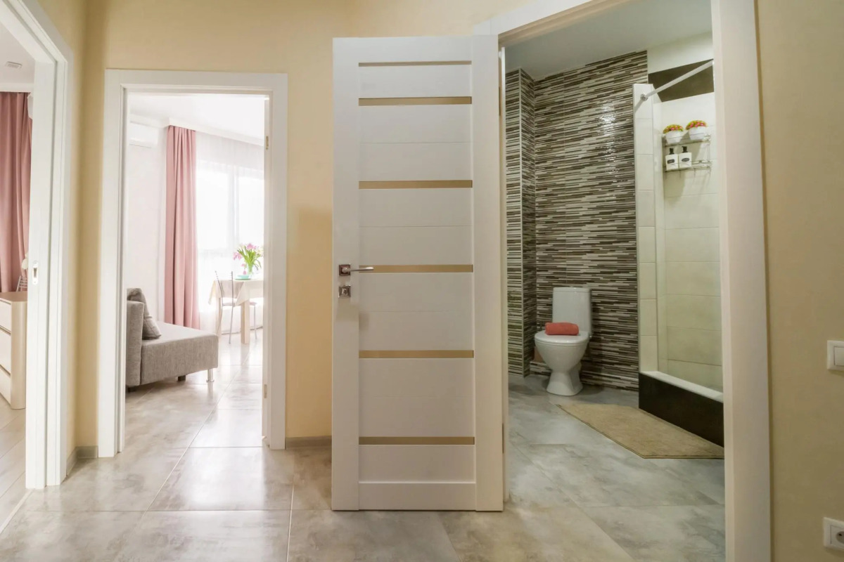 Южный берег на набережной Адмирала Серебрякова