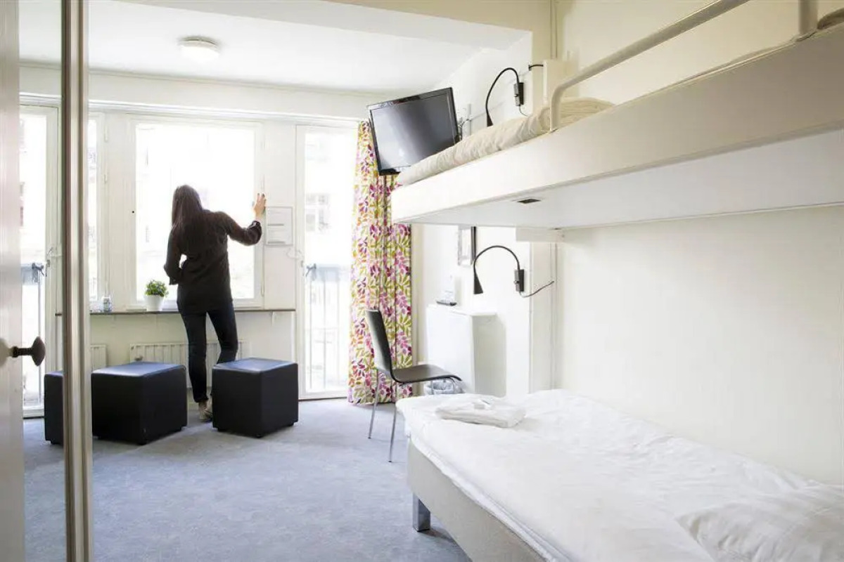 Slottsskogens Hostel