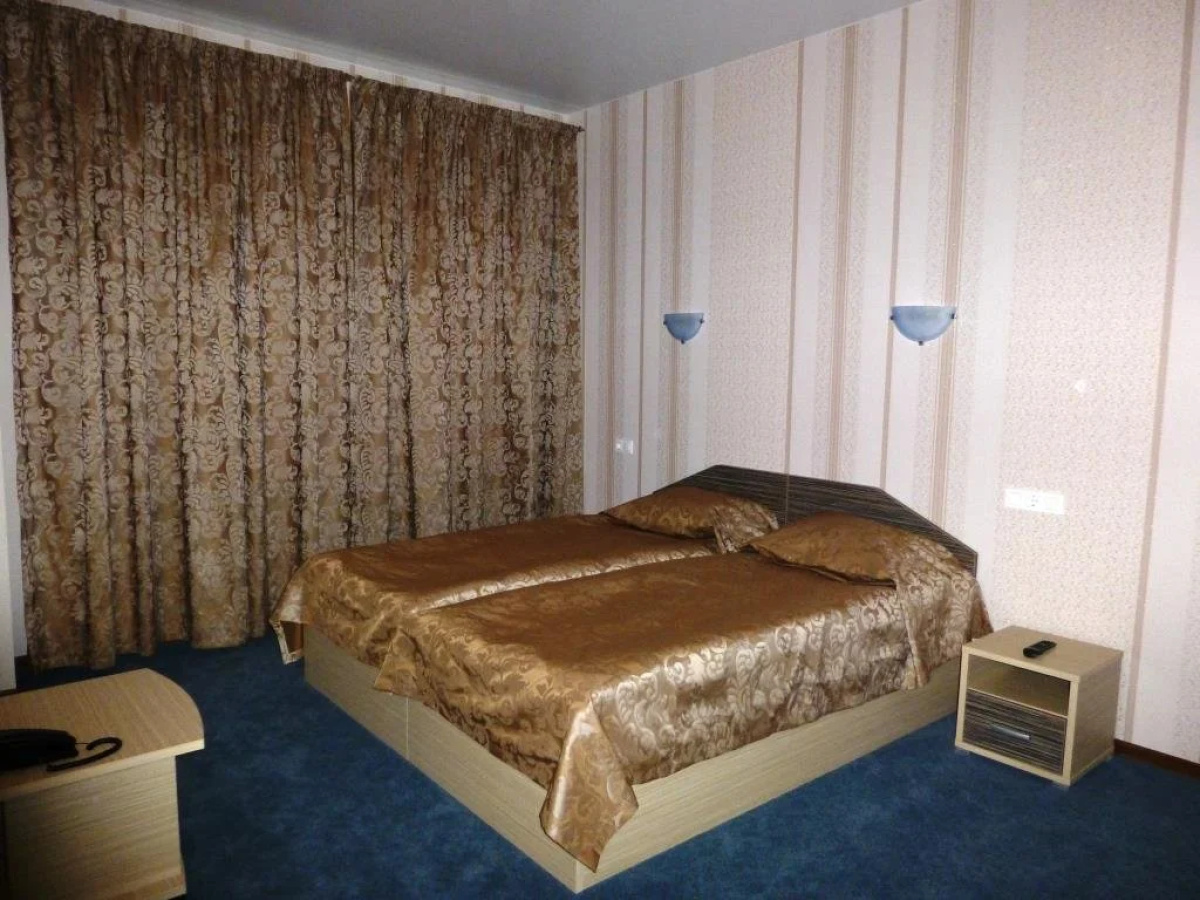 Premier Hotel	