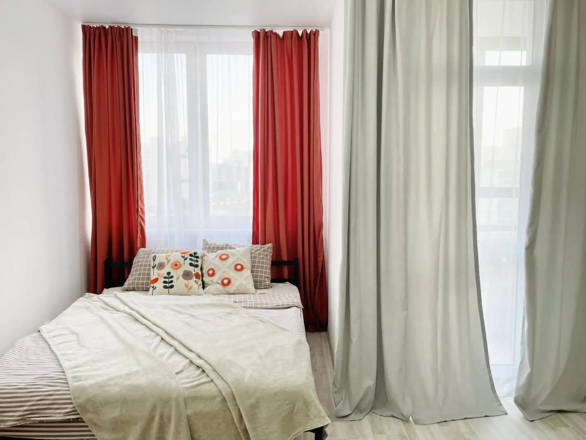 Апартаменты на улице Хрустальногорская