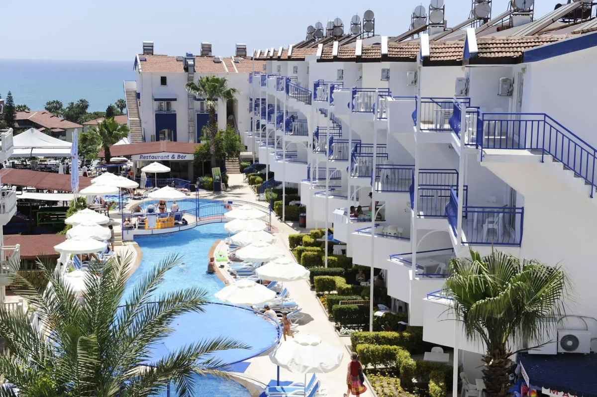 Joker Side Hill Suite Hotel