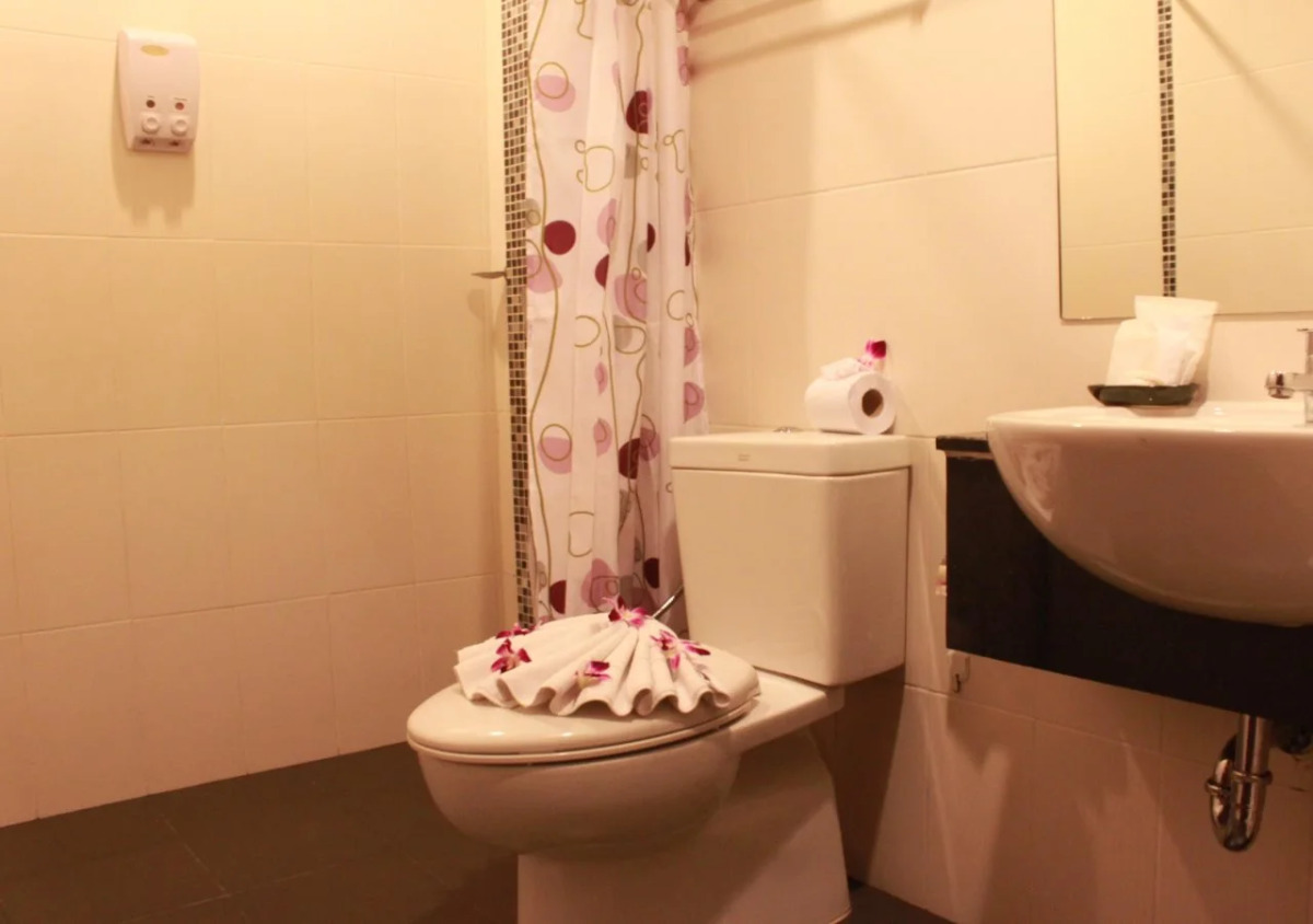 Patong Hemingway's Hotel