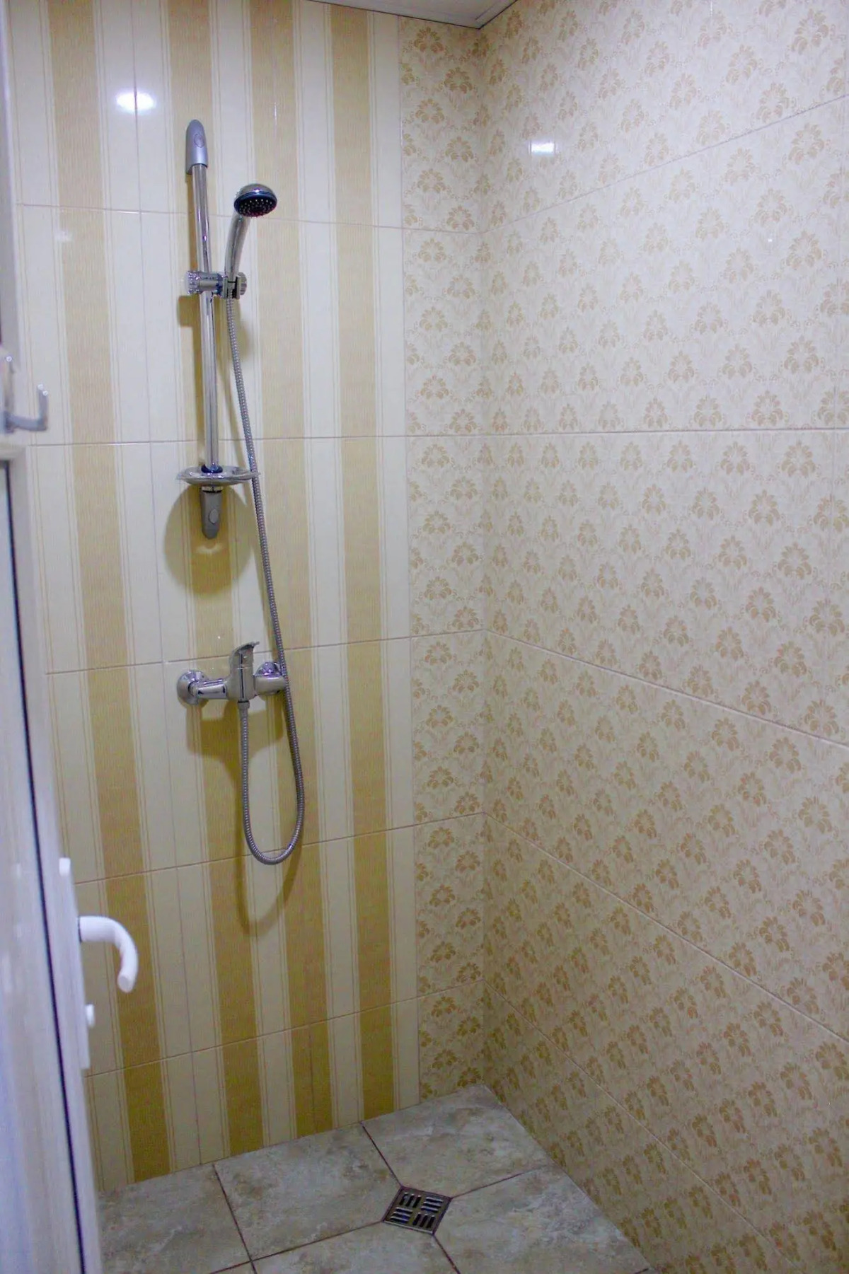 Гостиница Red Fox Guesthouse