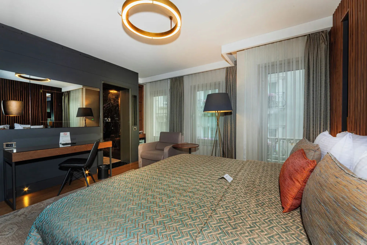 Levni Plus Hotel