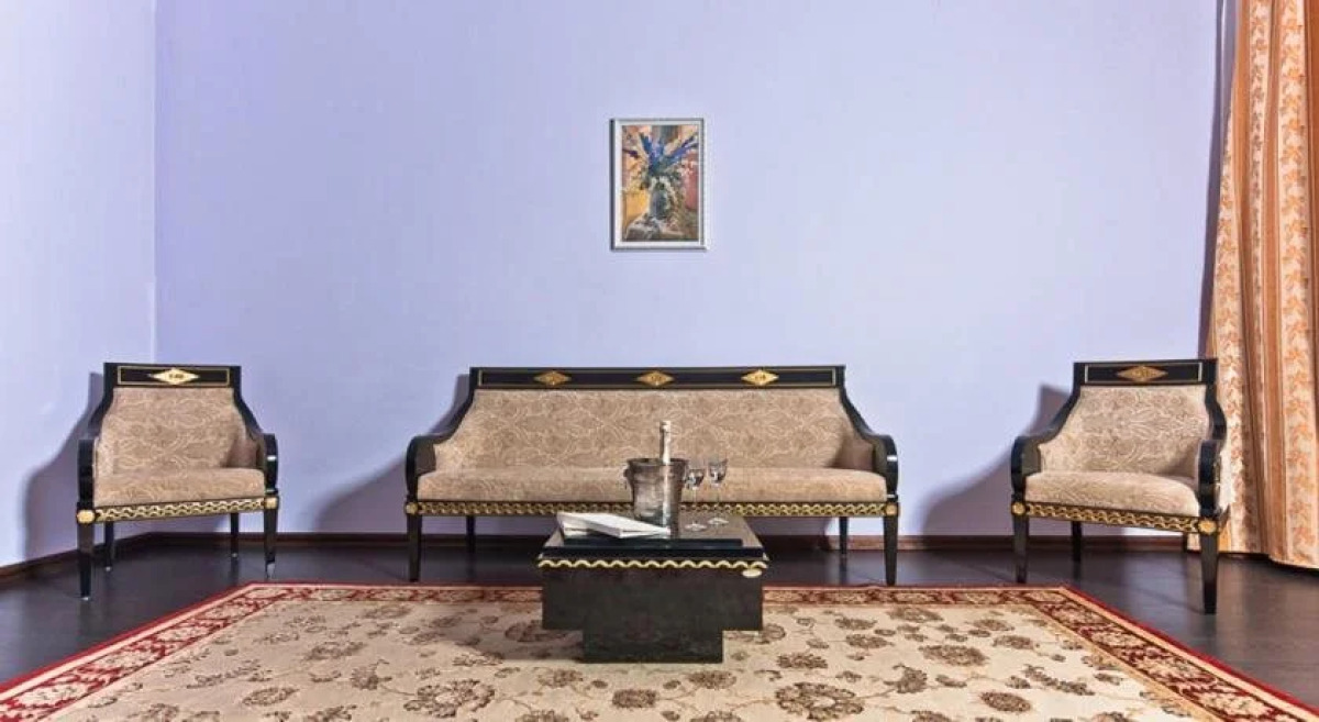 Отель Адмирал