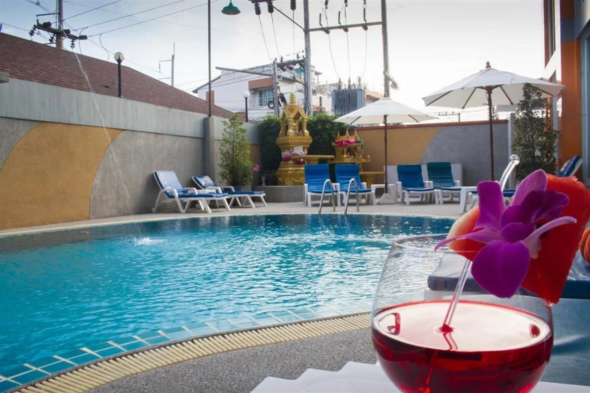 Отель Chabana Kamala Hotel