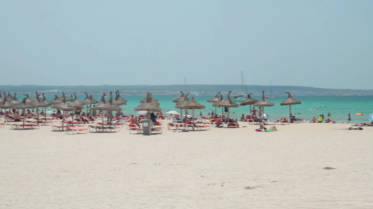 Отель Amic Miraflores