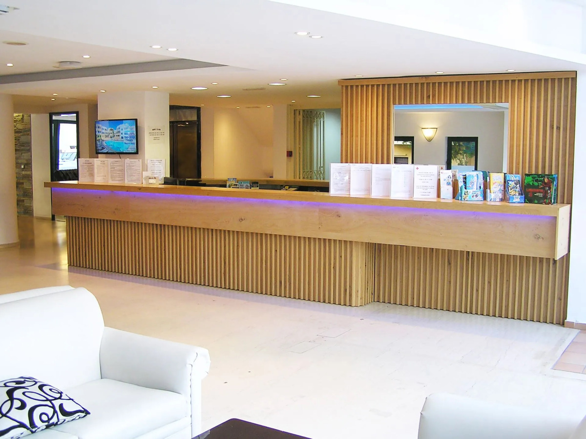 Elmi Suites Beach Hotel - All Inclusive