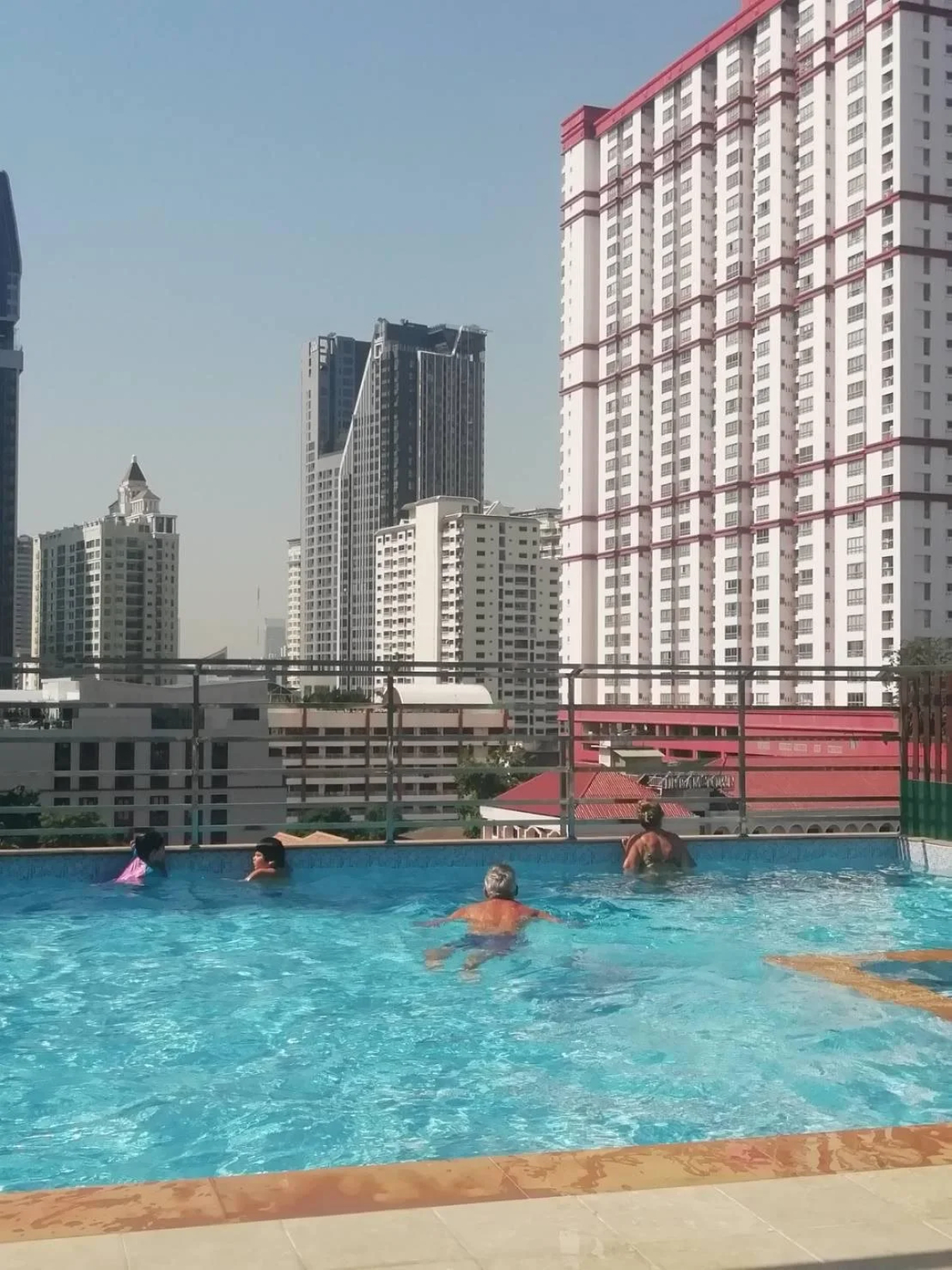 Top High Airport Link Hotel