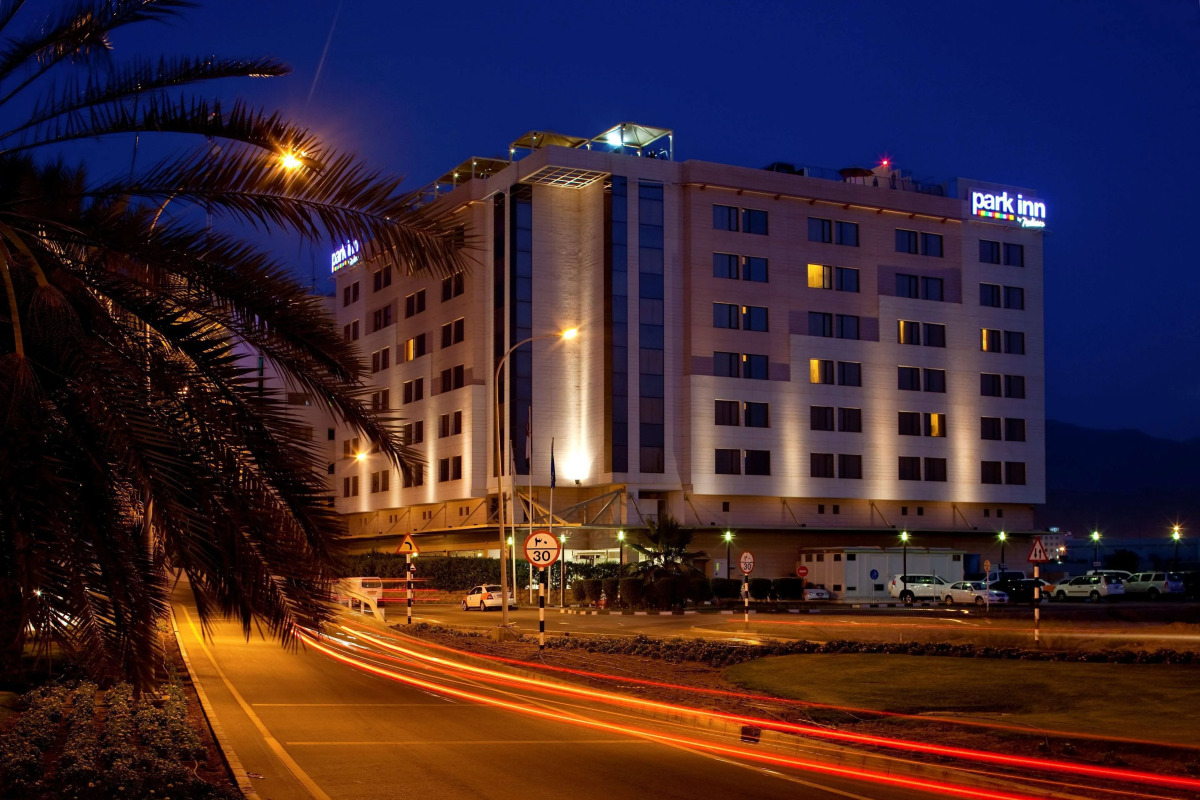 Golden Tulip Muscat