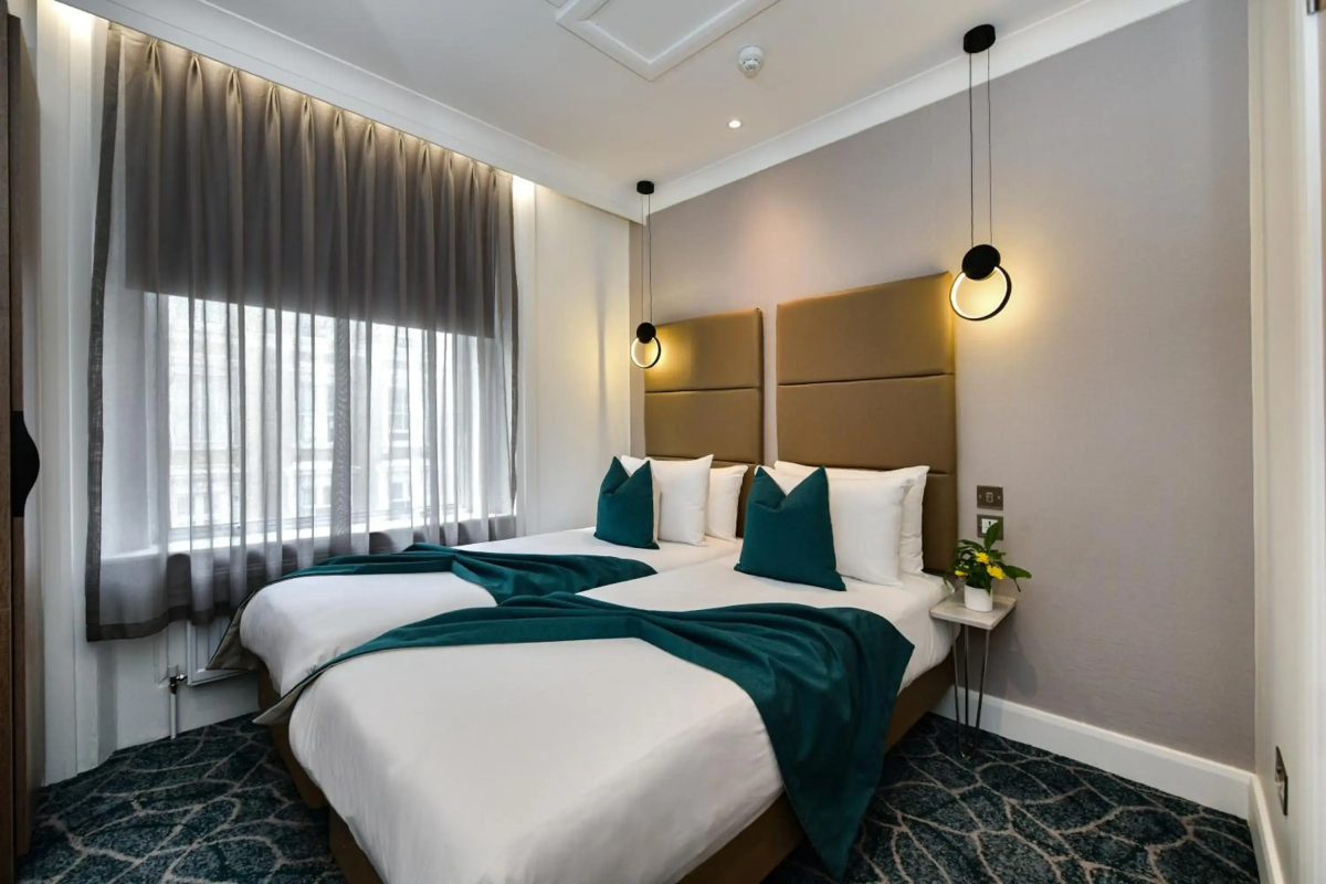 Queens Park Hotel