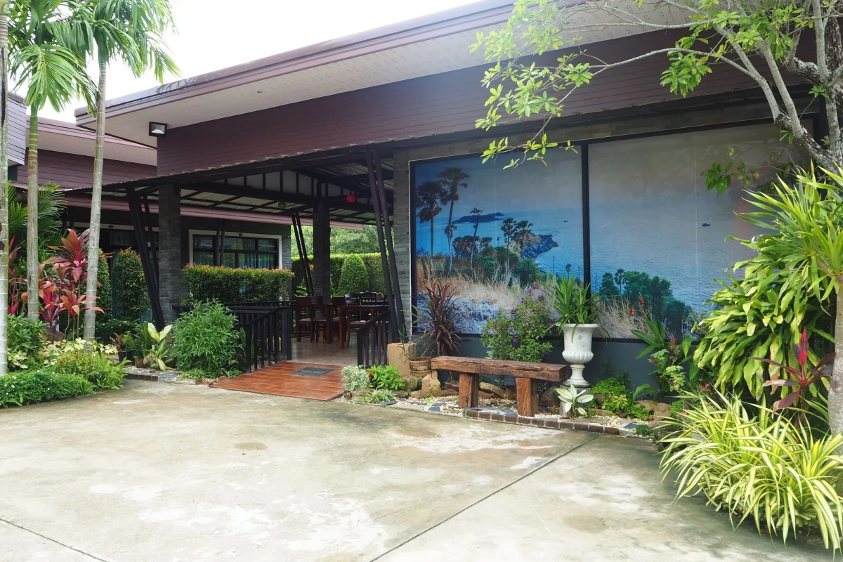 Jinda Resort