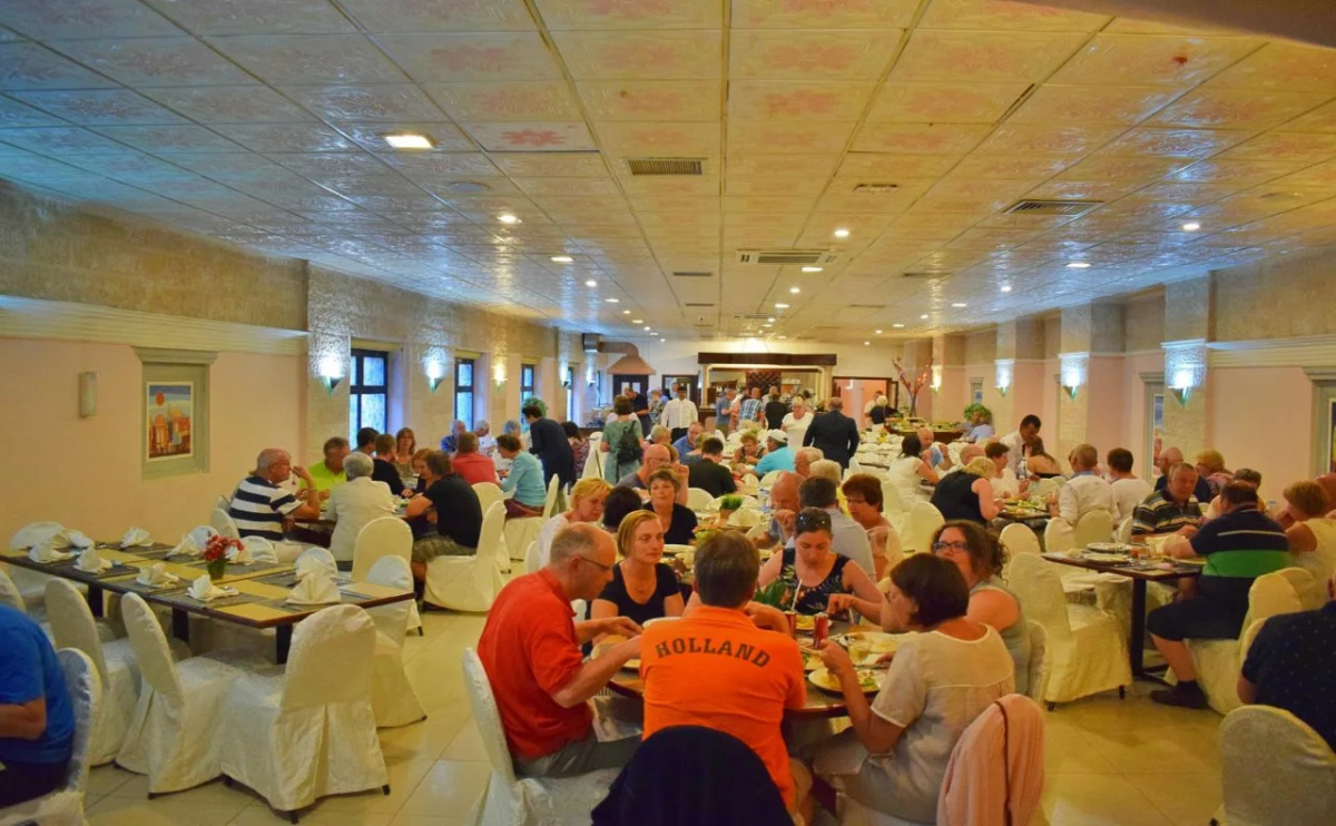 Edom Hotel