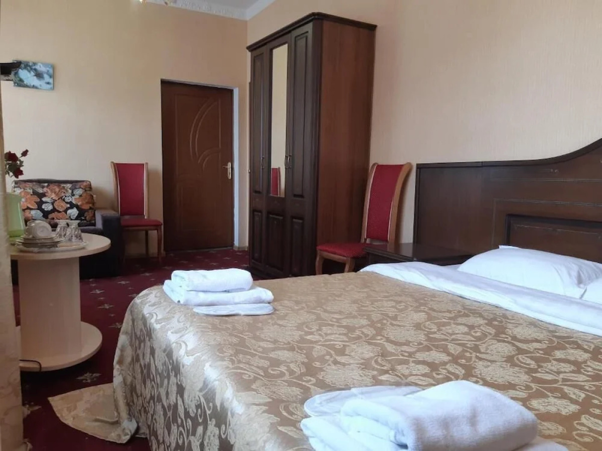 Всесезонный курортный отель Родник