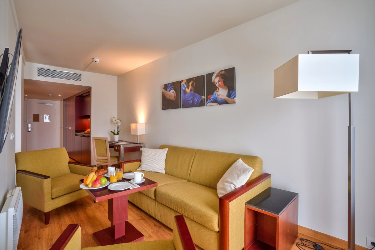 Отель Clarion Paris CDG Airport