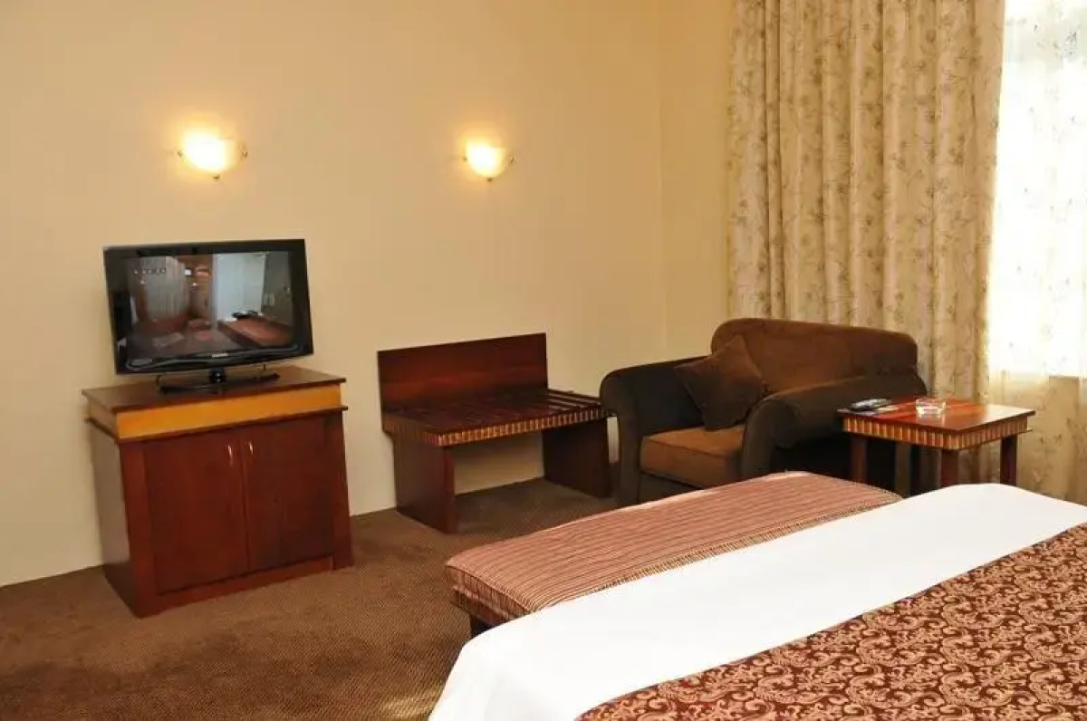 Cassells Hotel Apartments Deluxe