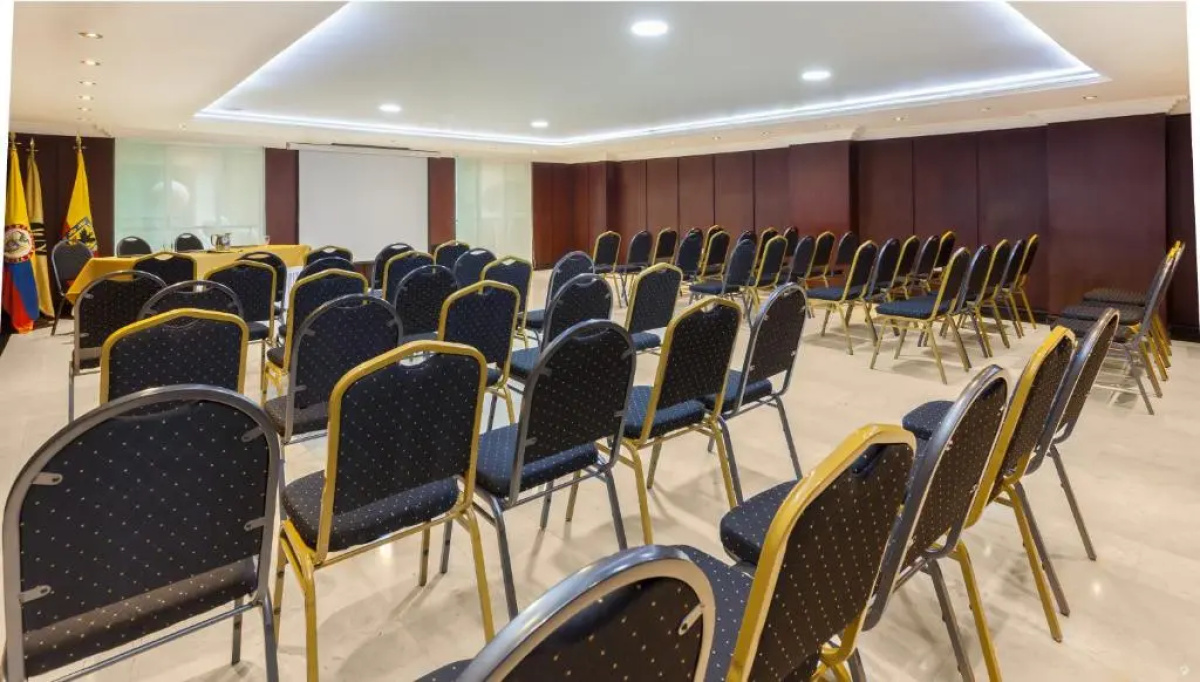 Hotel Embassy Park