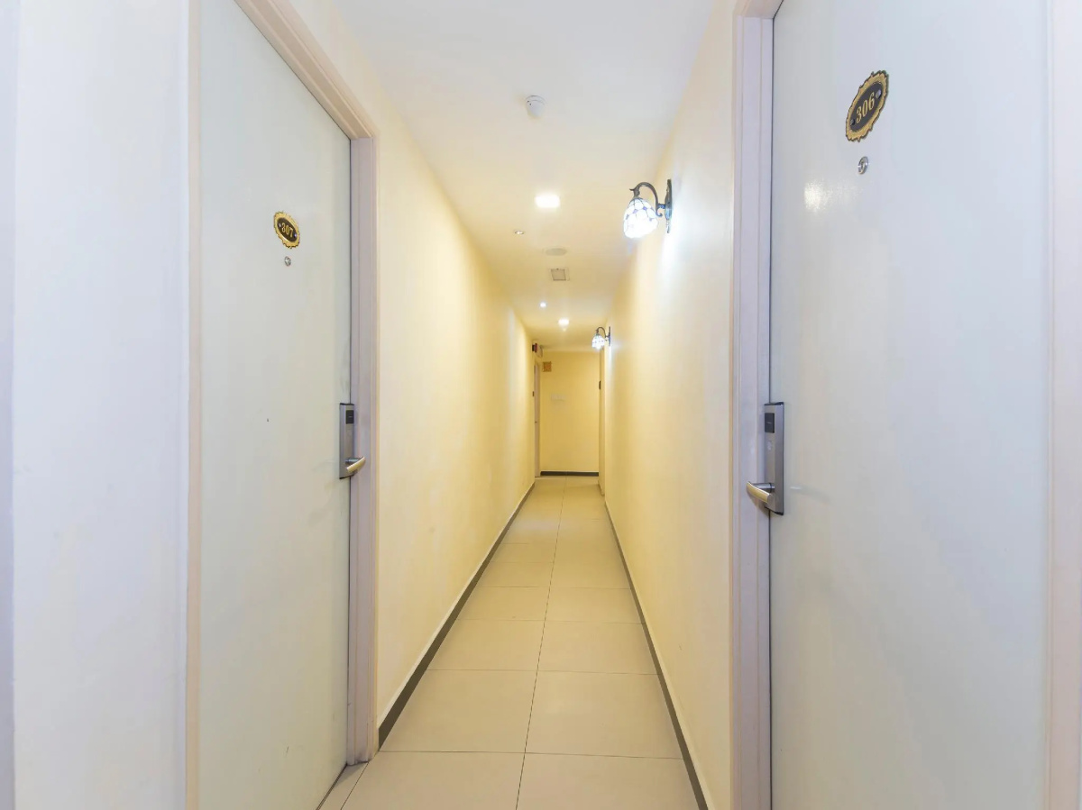 OYO 124 Hotel Seniman Sentul (Sanitized Stay)