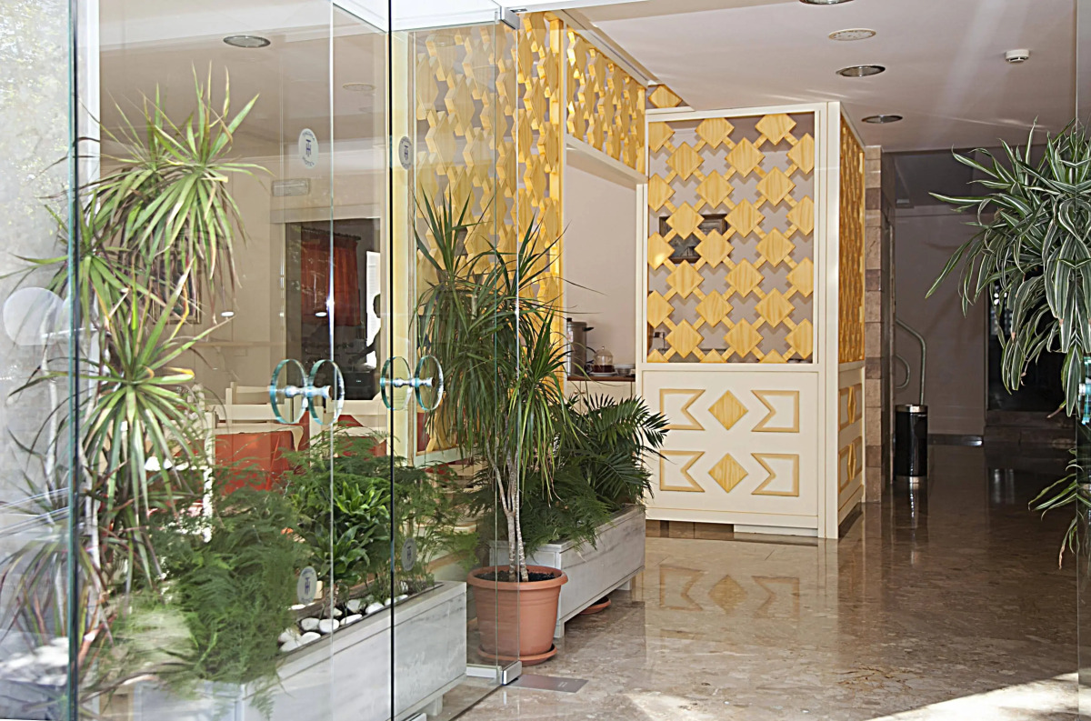 Theonia Hotel