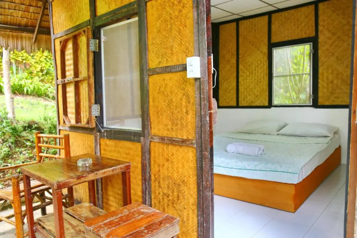 TP Hut Bungalows