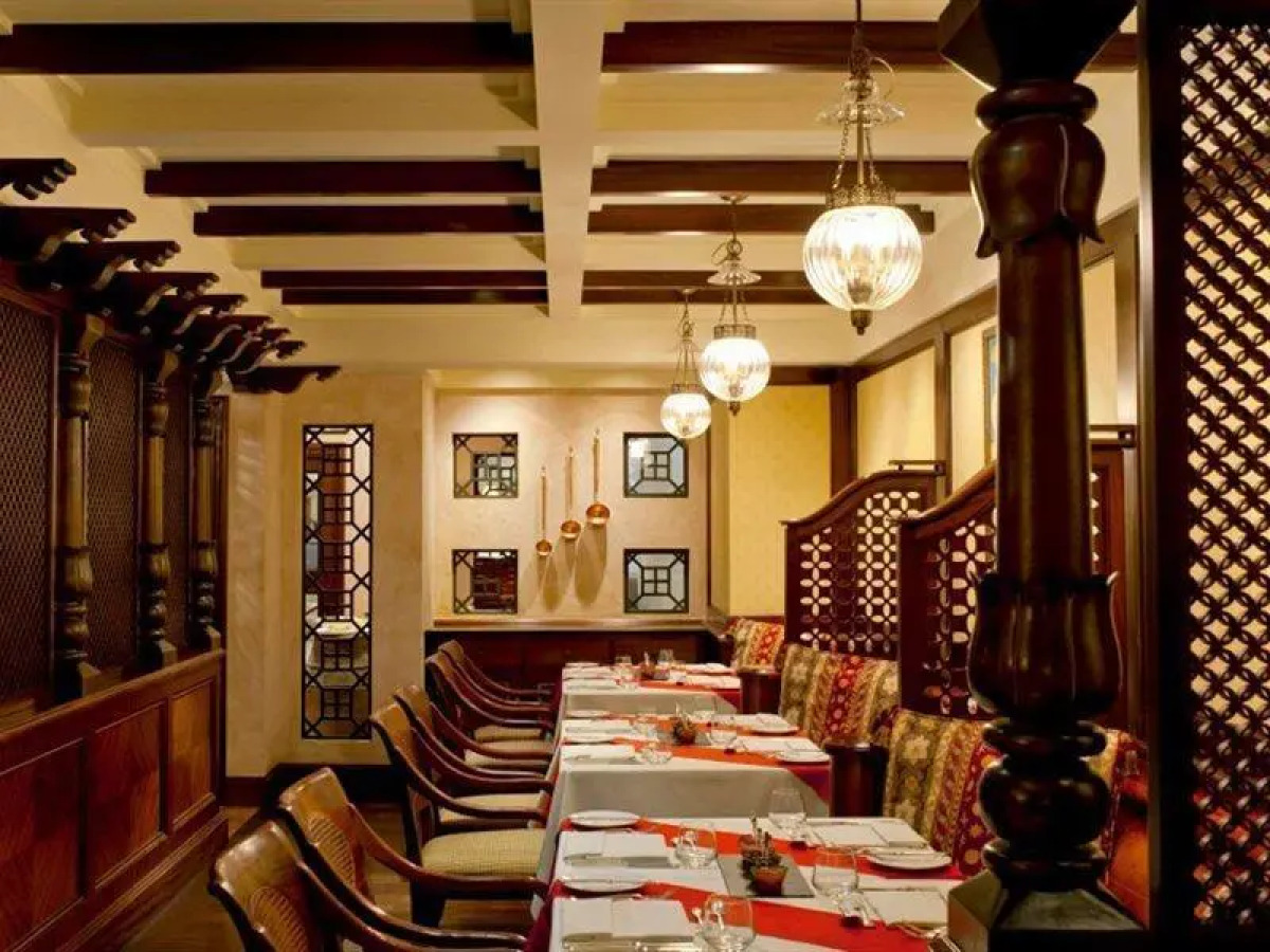 Sheraton Dubai Creek Hotel & Towers