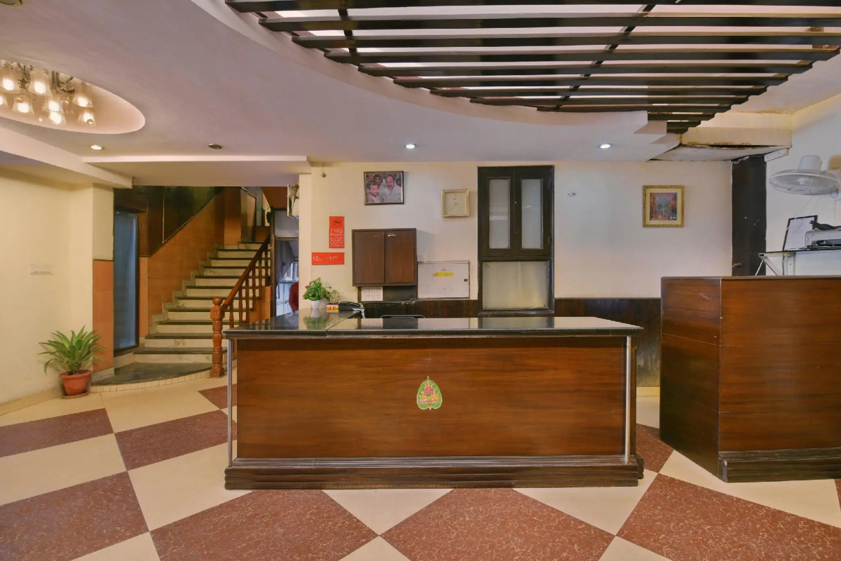 OYO 305 Hotel Rajdeep Palace
