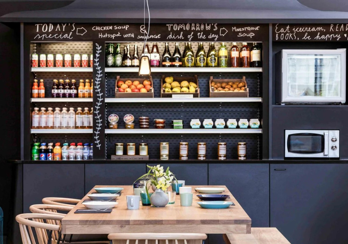 Cove - Centrum, Passage