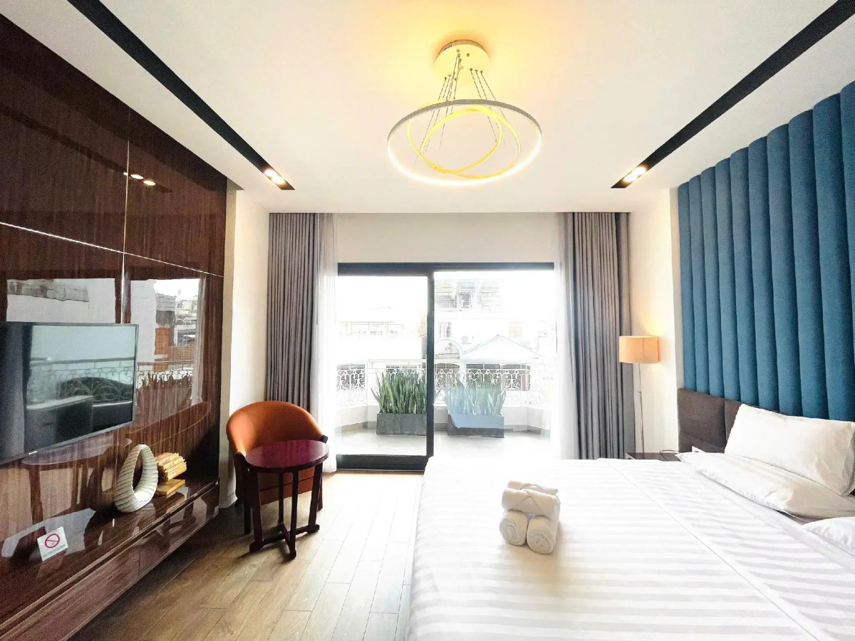 Royal Dragon Boutique Hotel