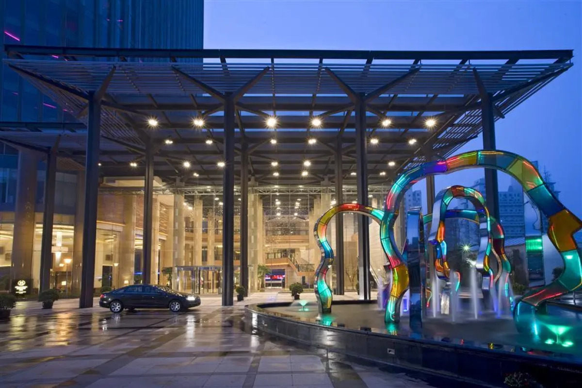 Sheraton Grand Shanghai Pudong Hotel & Residences