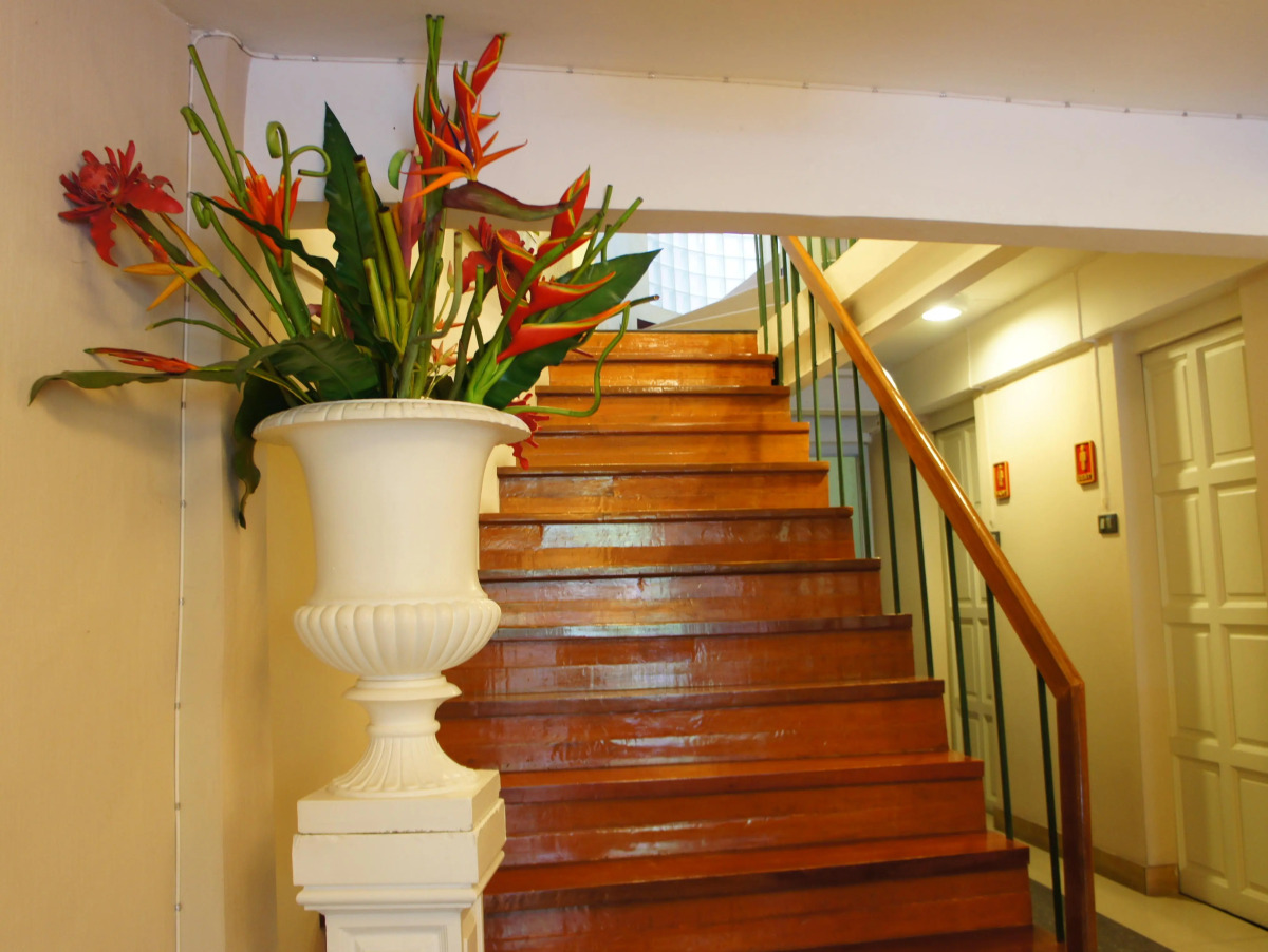 Ratchadamnoen Residence