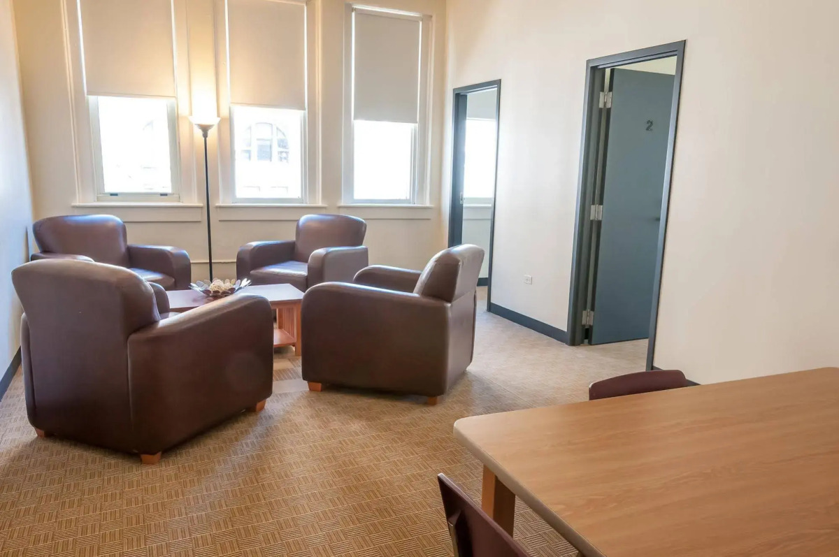 HI Chicago, The J. Ira and Nicki Harris Family Hostel