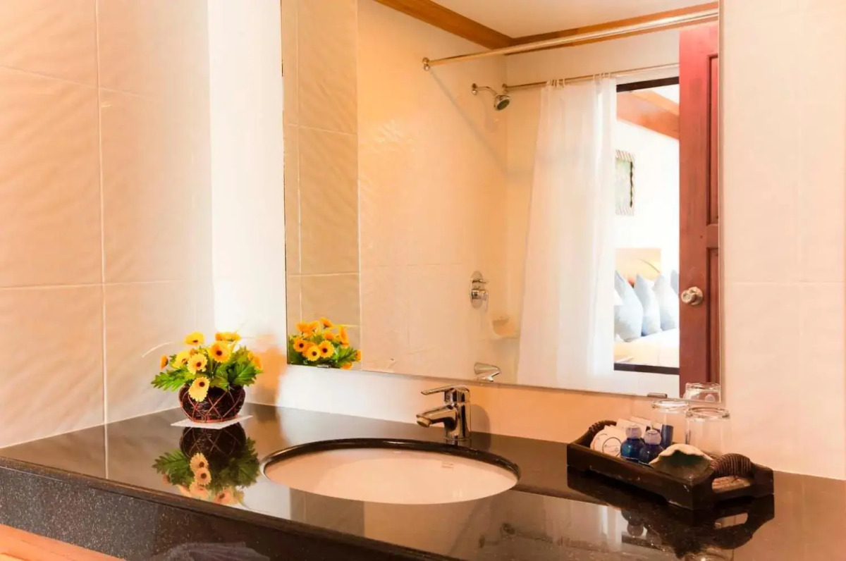 Jiraporn Hill Resort