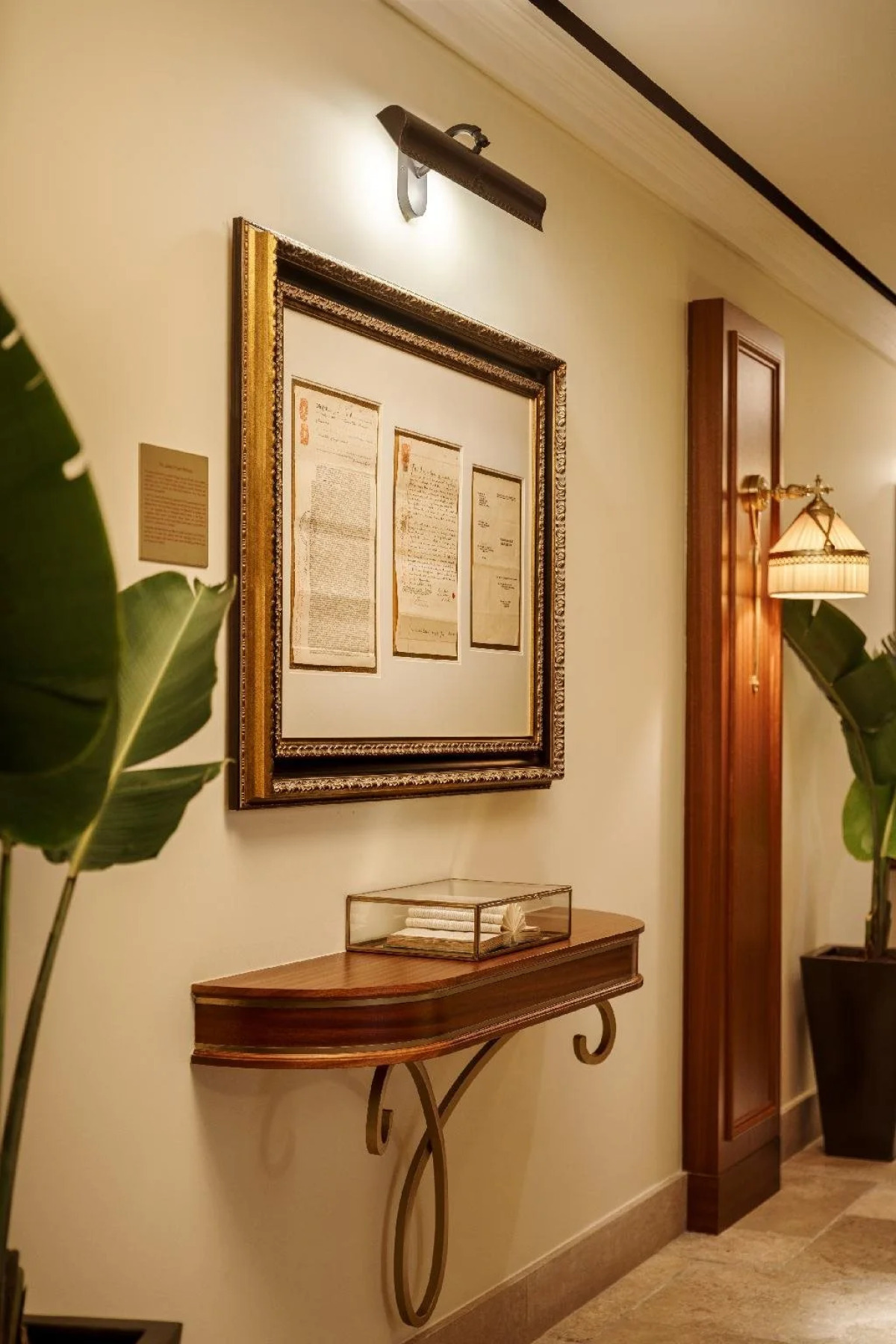 Maxwell Reserve Singapore, Autograph Collection