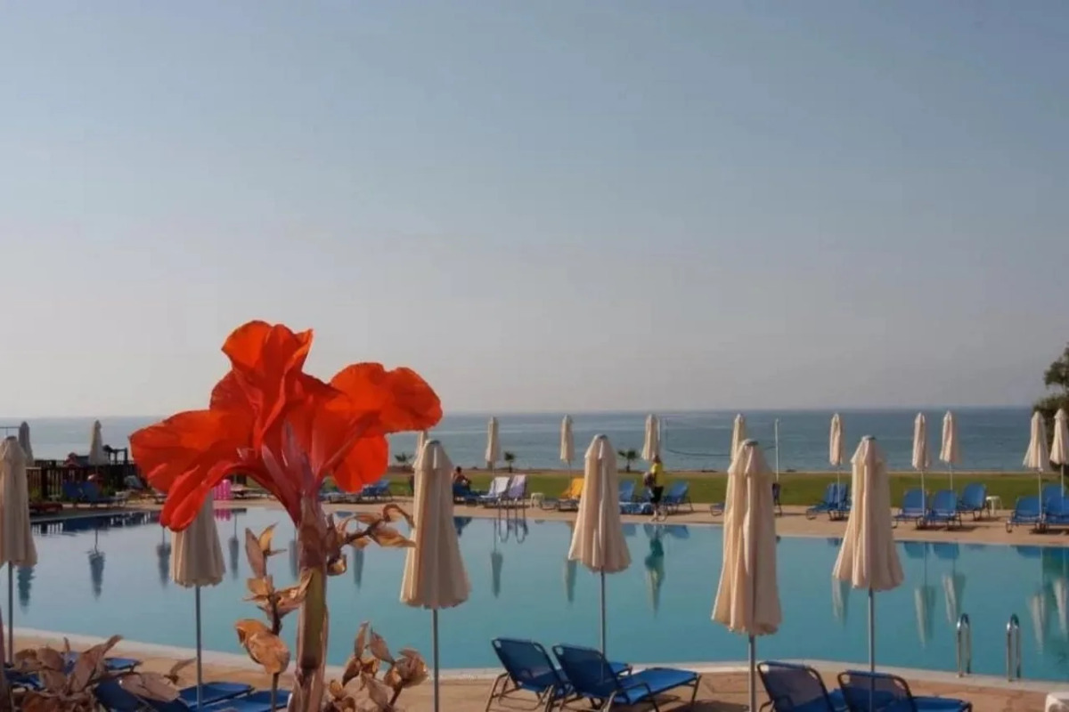 Panas Holiday Village