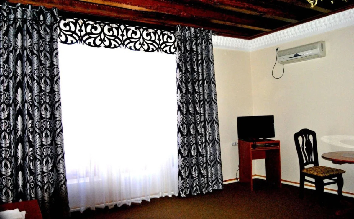 Гостиница «Зиё-бахш»