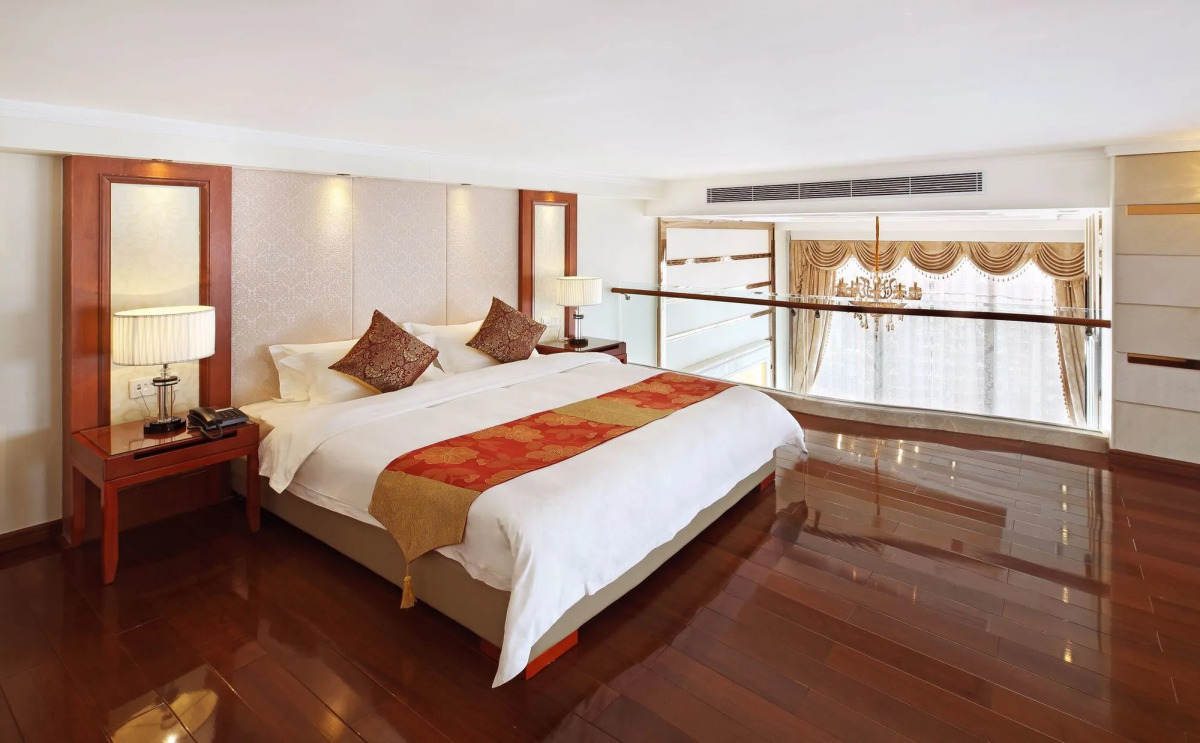 South & North International Apartment