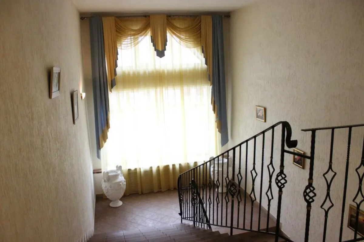 Барракуда на улице Богдана Хмельницкого