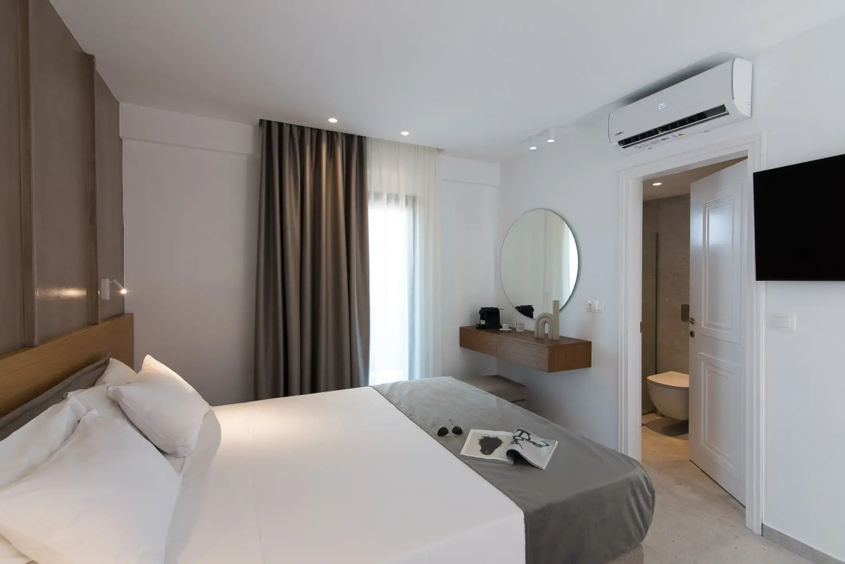Nami Hotel & Suites