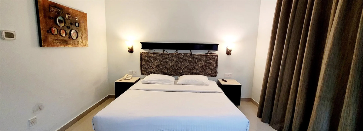 Signature Inn Deira - Free Parking