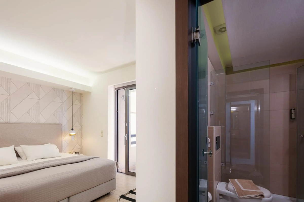 Steris Elegant Beach Hotel