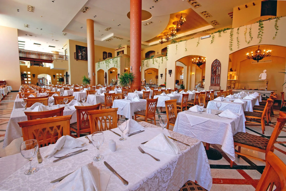 Nubian Island, Families and Couples only