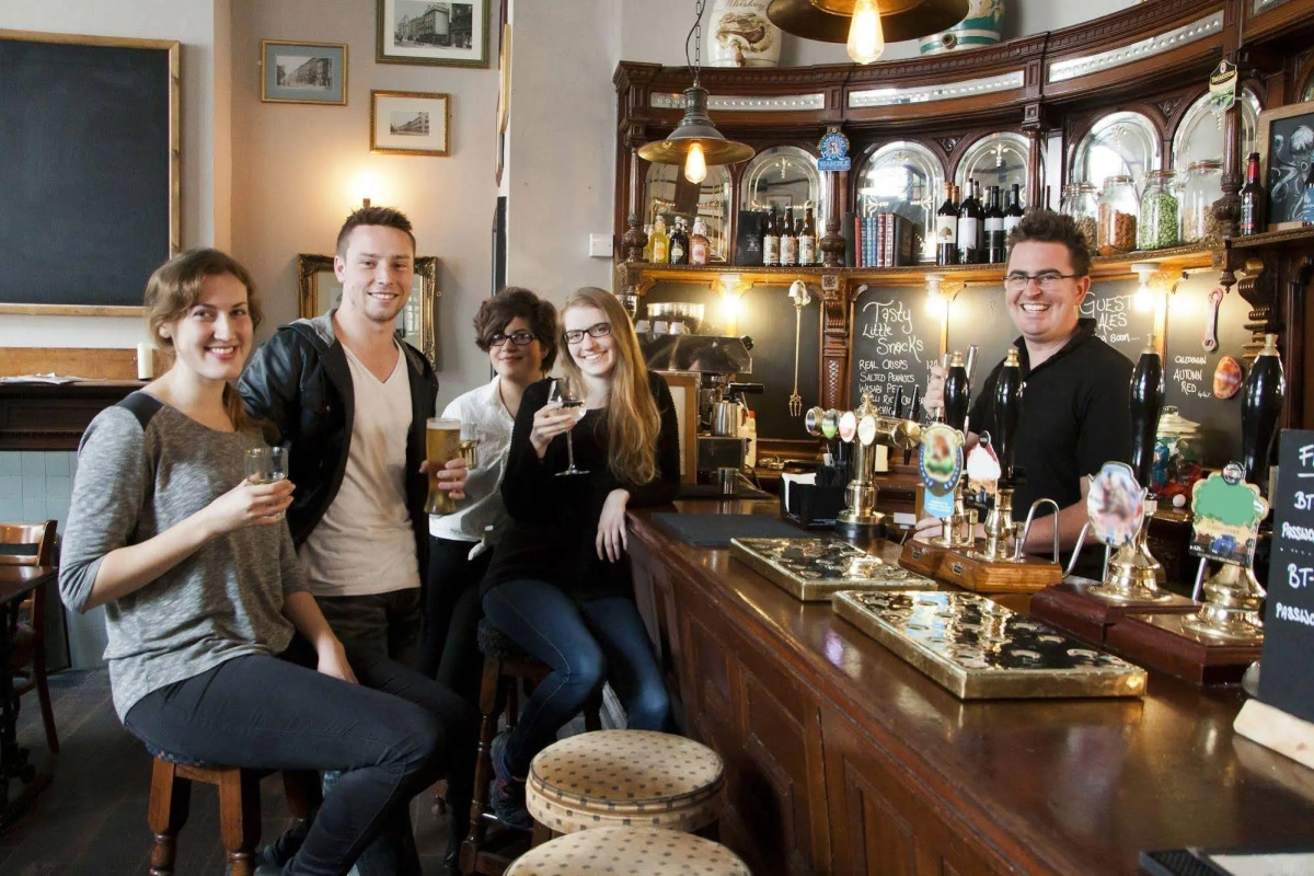 PubLove @ The Steam Engine - Hostel