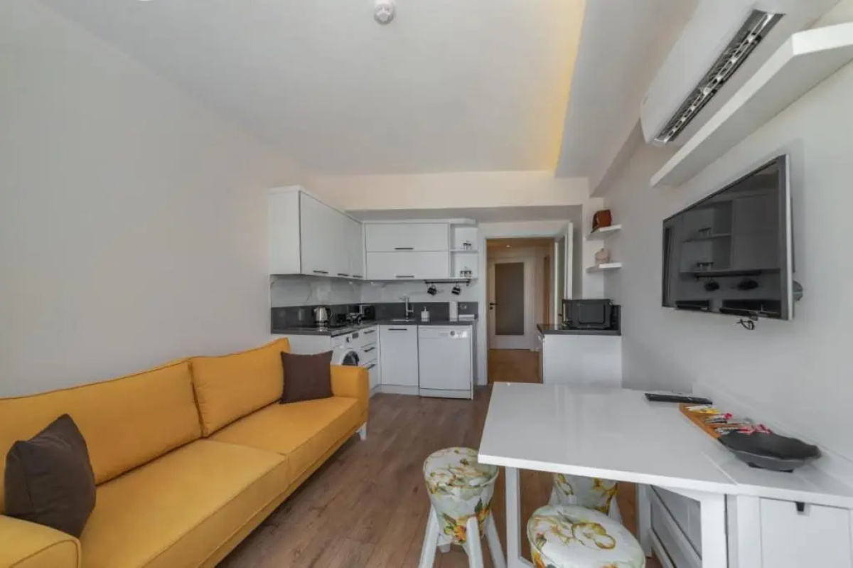 Ece Marina Suites