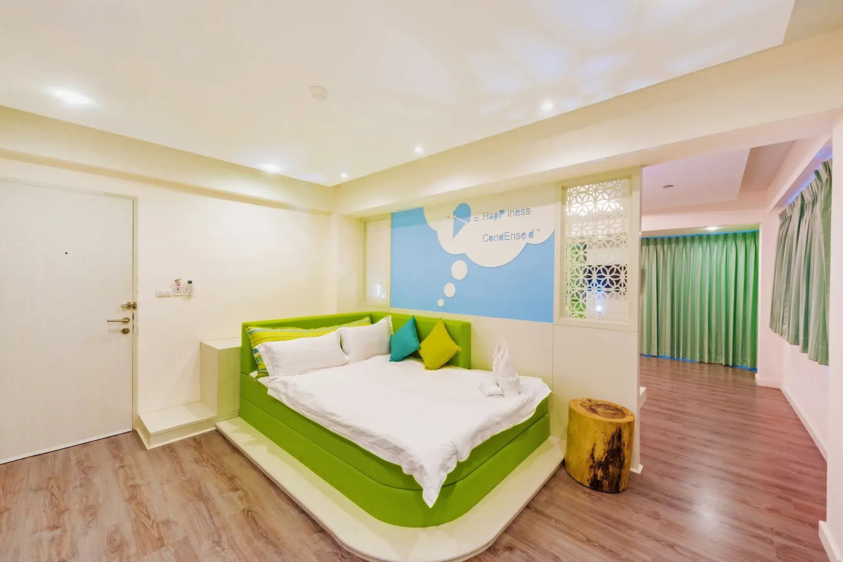 The Tint at Phuket town