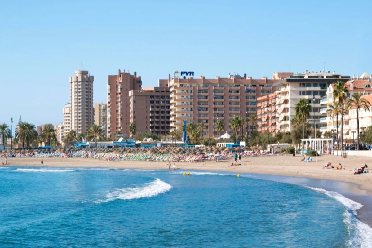 Aparthotel PYR Fuengirola