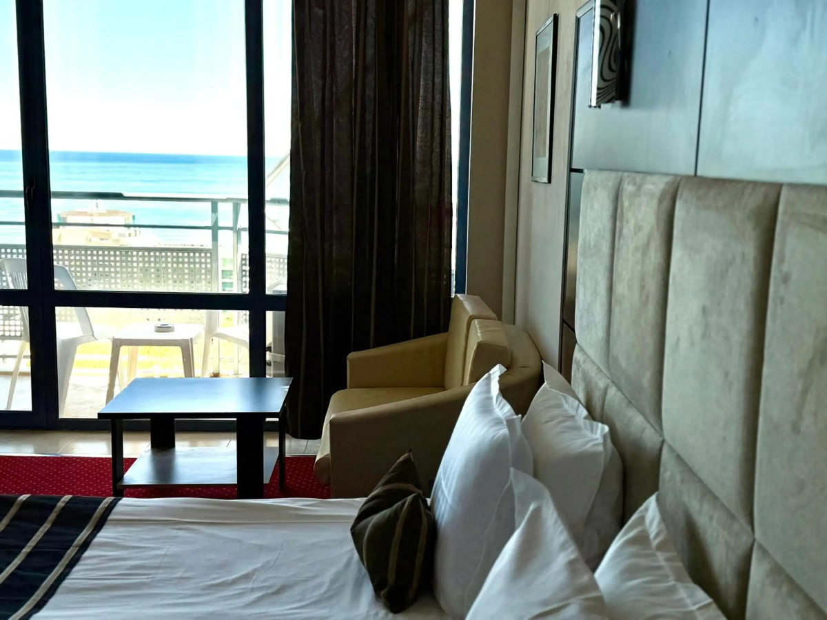 Royal Hotel