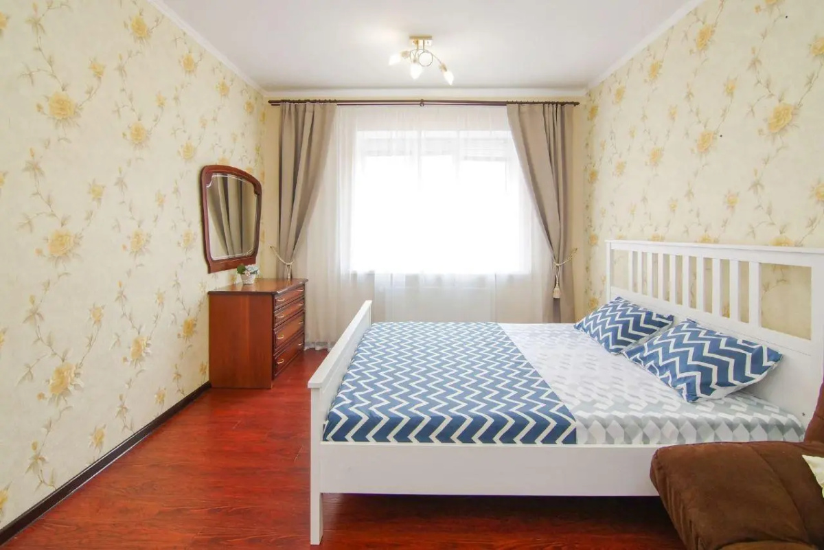 Family Apartments (Фэмили Апартментс) на улице Восточно-Кругликовская 18