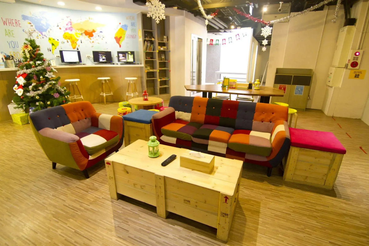 Uno Backpackers Inn