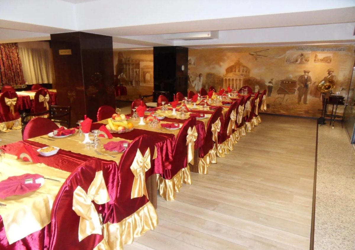 Grand Pier Hotel Old Town