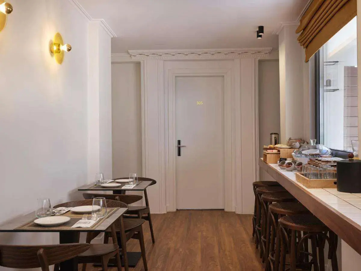 Astikon House